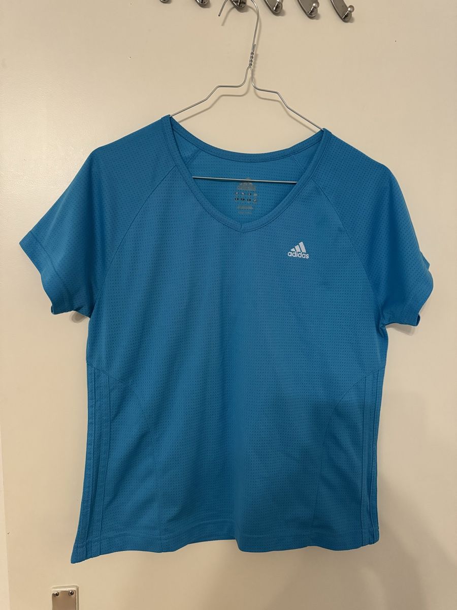 Adidas T-shirt: Adidas T-shirt – Usato da zürich venduto da fufinini4