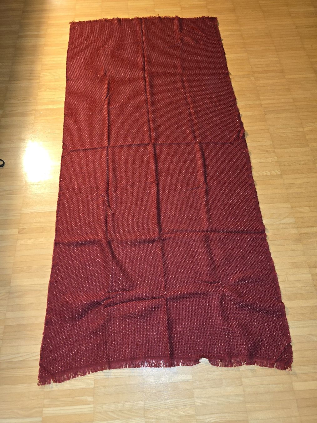 Foulard & Sciarpe: Roter Schal mit Fransen – Nuovo (secondo la descrizione) da St. Gallen venduto da A.W.128
