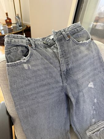 Jeans Zara Damen Grösse 36 grau Ripped Look Zustand gut