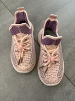 Baskets Vty rose et violet pointure 29 etat correct