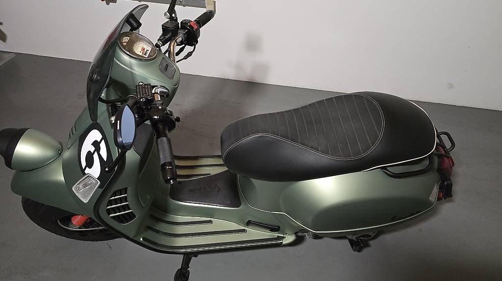 Scooter: Vespa sei giorni  – Usato da Vétroz venduto da SLB-PT 2