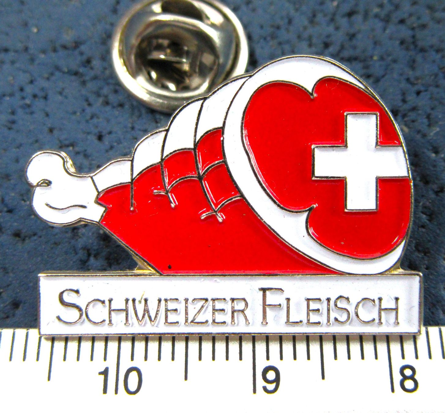 Swiss Placchette & Badge: SCHWEIZER FLEISCH PIN – Usato da Ettingen venduto da Hausi4711