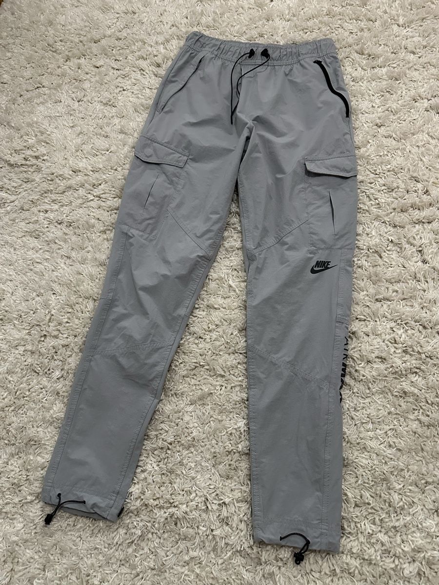 Nike Pantaloni: Nike Hose Gr.S – Usato da Bern venduto da BrandVilla