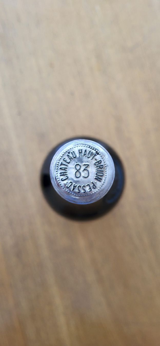Haut-Brion Vino: Château Haut-Brion – Nuovo e nell'imballaggio originale da Thônex venduto da Sevend