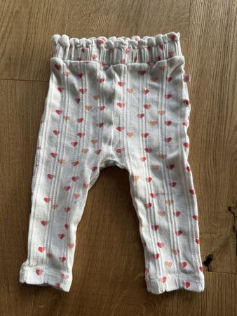 Babyface Leggings mit Herzen, Grösse 74, Top Zustand!