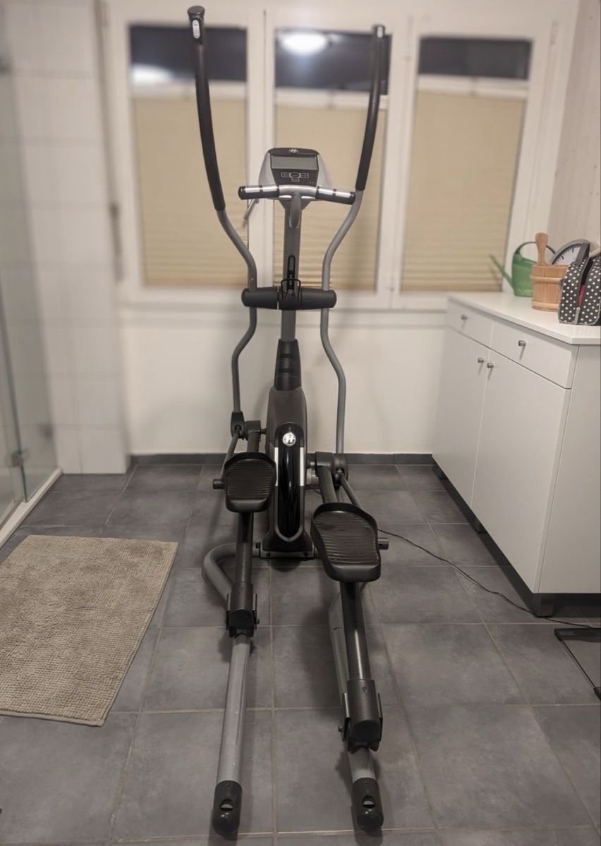 Horizon Hometrainer: Elipsentrainer/Crosstrainer Horizon Andes – Usato da Dättwil AG venduto da Doberlin