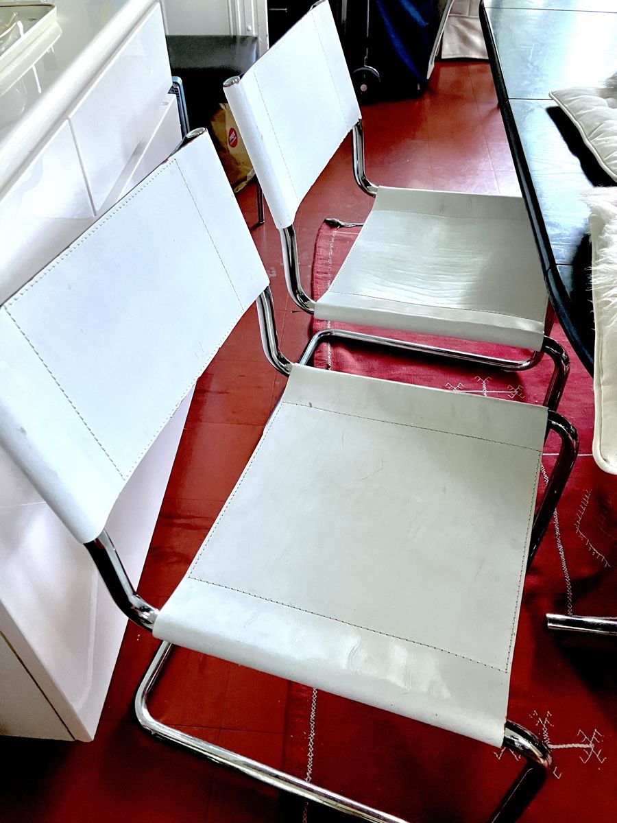 Stühle: 4 weisse Design Stühle – Gebraucht aus Küsnacht ZH von Aporetico 1