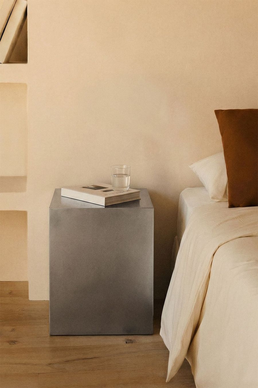 Comodini: Nachtisch elegant – Nuovo e nell'imballaggio originale da Sursee venduto da raphii4