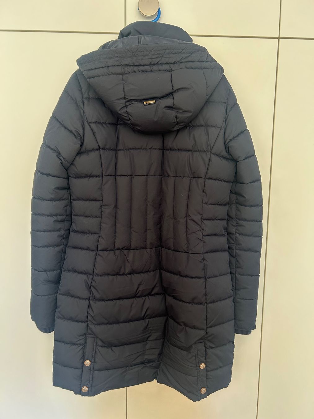 Icepeak Giacche: Winterjacke IcePeak: Gr. 40, dunkelblau – Usato da Basel venduto da Interstellar85 2