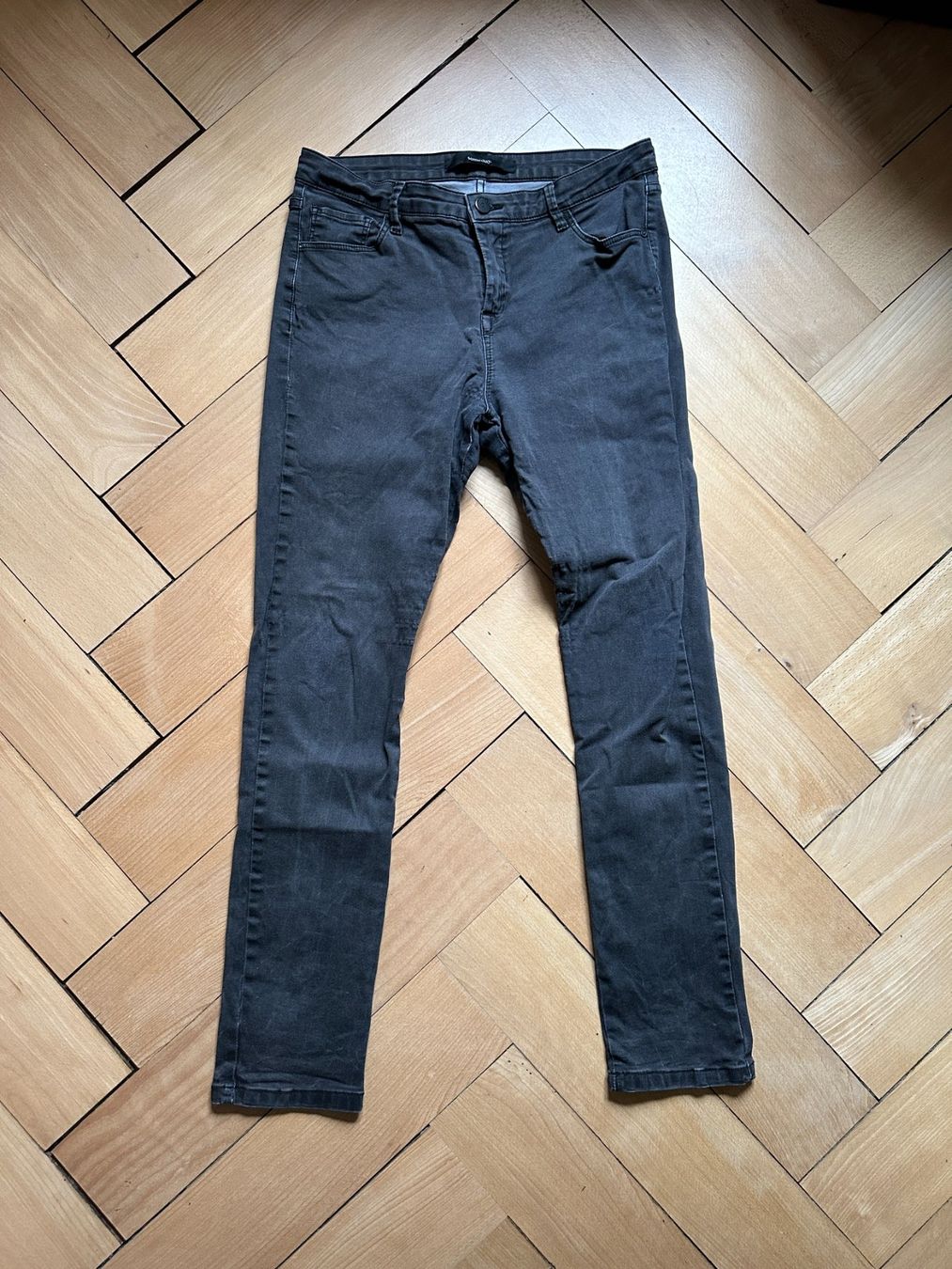 Jeans: SOMEDAY - Jeans dunkelgrau 38 – Usato da Zürich venduto da Diazaio