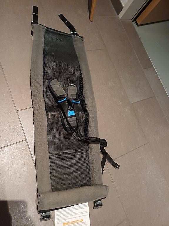 Rimorchi: Thule Infant Sling Babyeinsatz – Usato da Rafz venduto da Gjoya