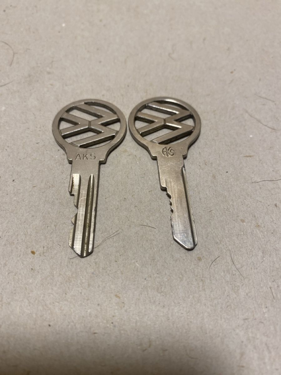 VW Chiavi: 2 clés VW Vintage – Usato da Corcelles NE venduto da Avossouhaits 1