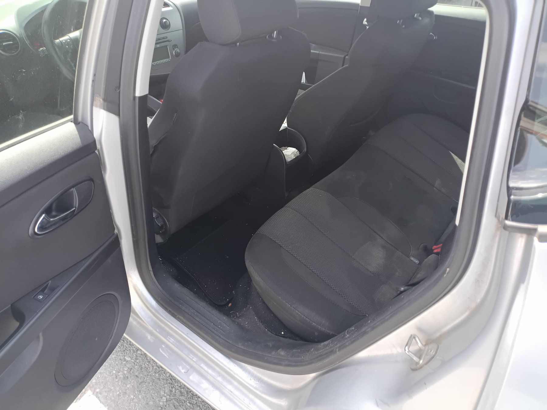 Seat Automobili: Seat Leon 1.6 MPI – Usato da Dulliken venduto da cap_sgk5 7