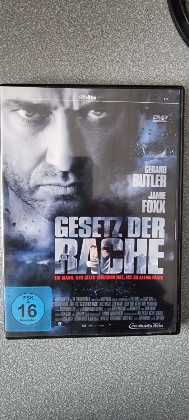 Tutti i DVDs: DVD Gesetz der Rache - Gerard Butler – Usato da Oetwil am See venduto da fineli2