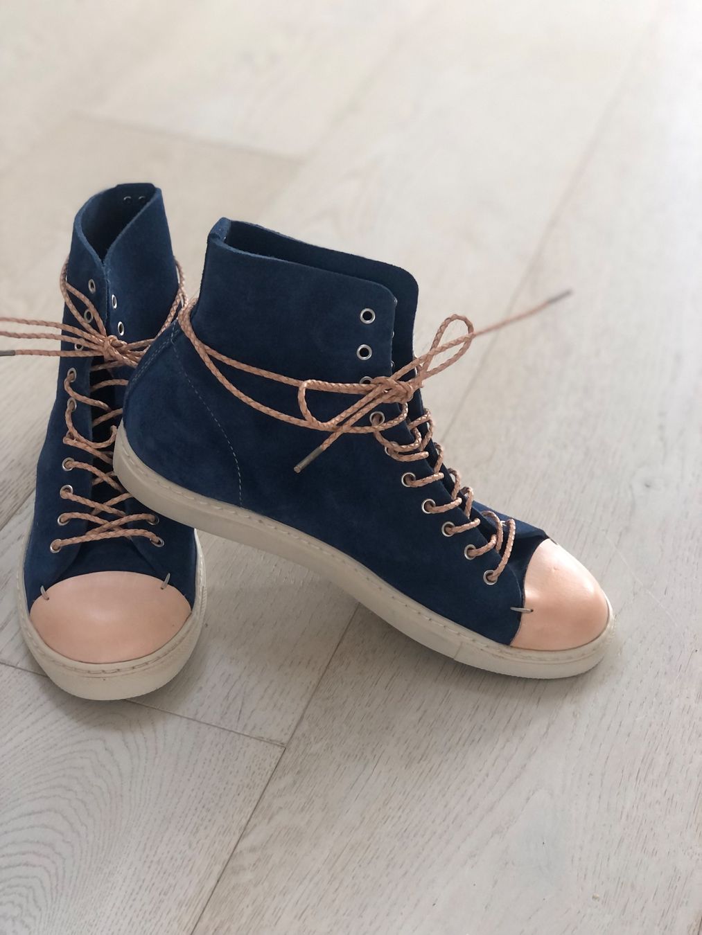 Damenschuhe: Damen Buttero-Schuhe, Gr 37. – Gebraucht aus Unterägeri von Lerchemeerenge 1