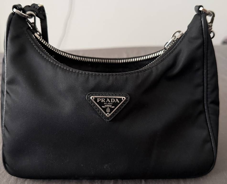 Taschen für Damen: Nylon- und Saffiano Leder-Schultertasche PRADA – Gebraucht aus Landquart von ver_7twb 2