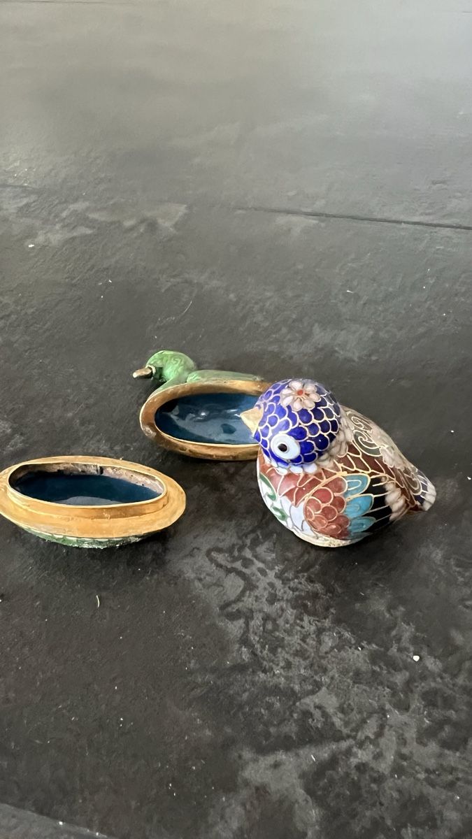 Alle Dekorationen: Figurine et boîtier émaillée cloisonné – Gebraucht aus Nyon von stylevintage79 2
