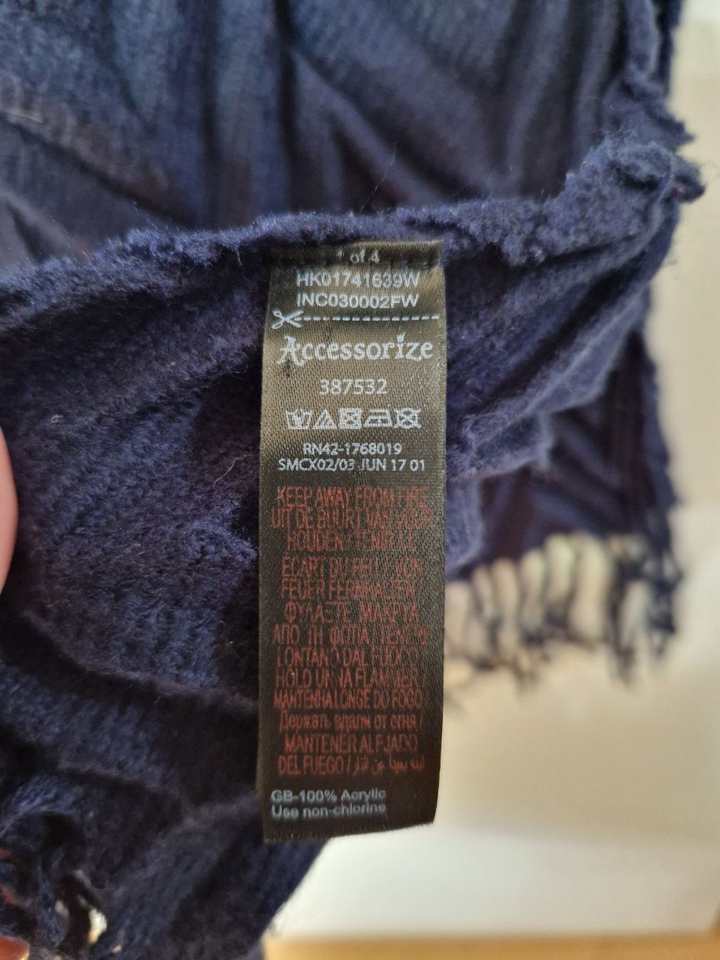 Foulard & Sciarpe: Dunkelblauer Schal von Accessorize – Usato da Lyss venduto da katelisa 3