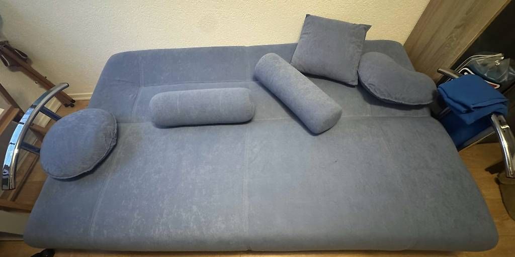 Sofas: Schlafsofa mit Bettfunktion und Stauraum – Gebraucht aus Aarburg von Injac 1