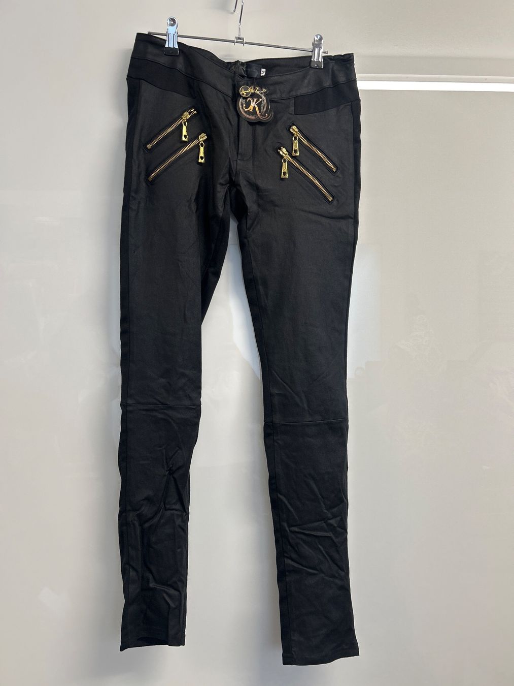 Pantaloni: Hose Slim Leg, schwarz Gr M NEU – Nuovo e nell'imballaggio originale da Regensdorf venduto da Spyke55