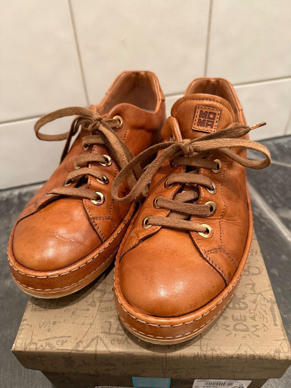 Moma Scarpe da uomo: Moma Sneaker braun Gr. 40 – Usato da Chur venduto da spicebone