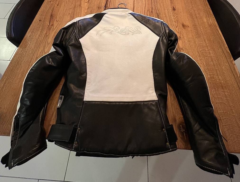 Giacche: Richa Motorradjacke Damen Grösse 36 – Usato da Geroldswil venduto da Nadine_Bosshard 1