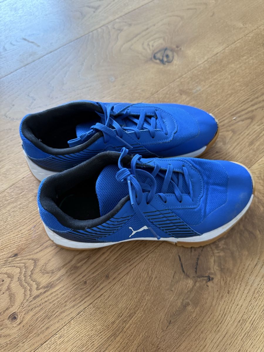 Puma Scarpe da uomo: Hallenturnschuhe Puma Gr.37 – Usato da Täuffelen venduto da Jat03