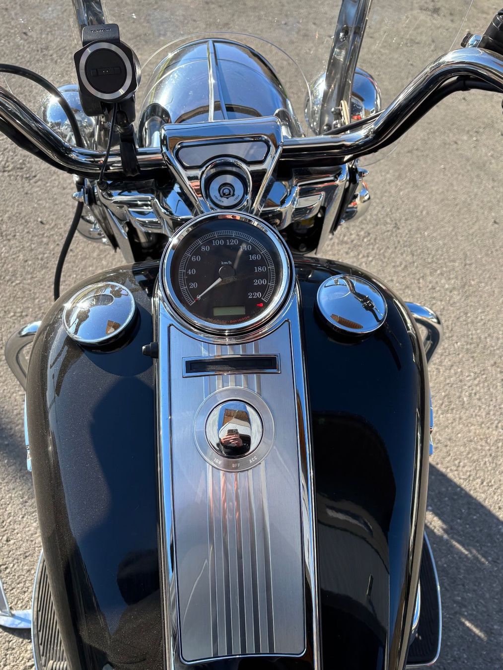 Harley-Davidson Touring: gepflegte Harley Road King – Usato da Ringgenberg BE venduto da mai_ph6w 1