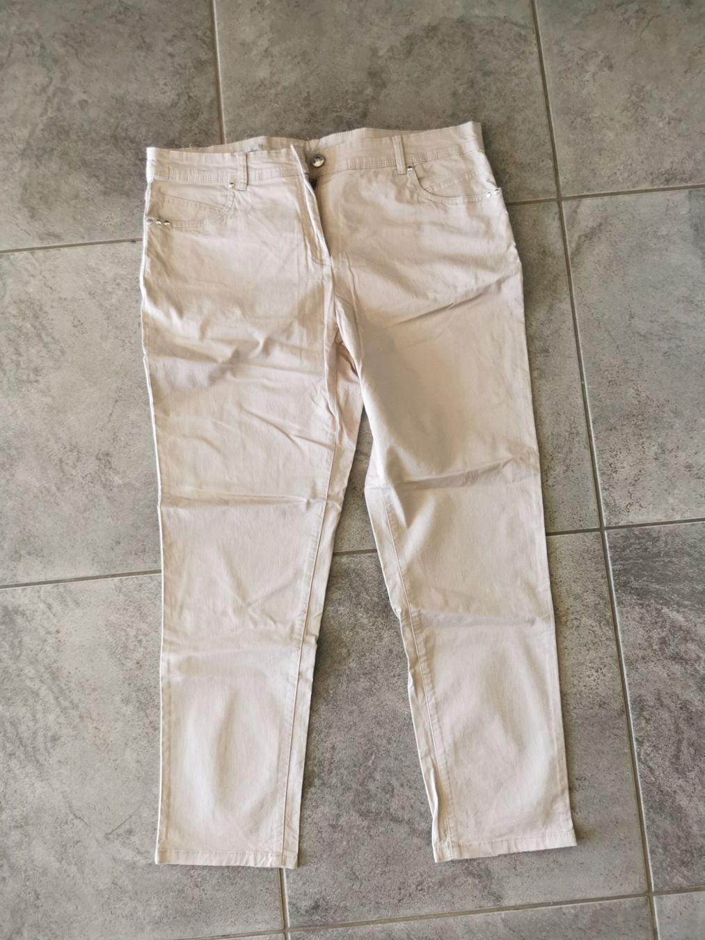 C&A Pantaloni: Dünne Lange Hose Damen – Usato da Grosswangen venduto da Weidhof6