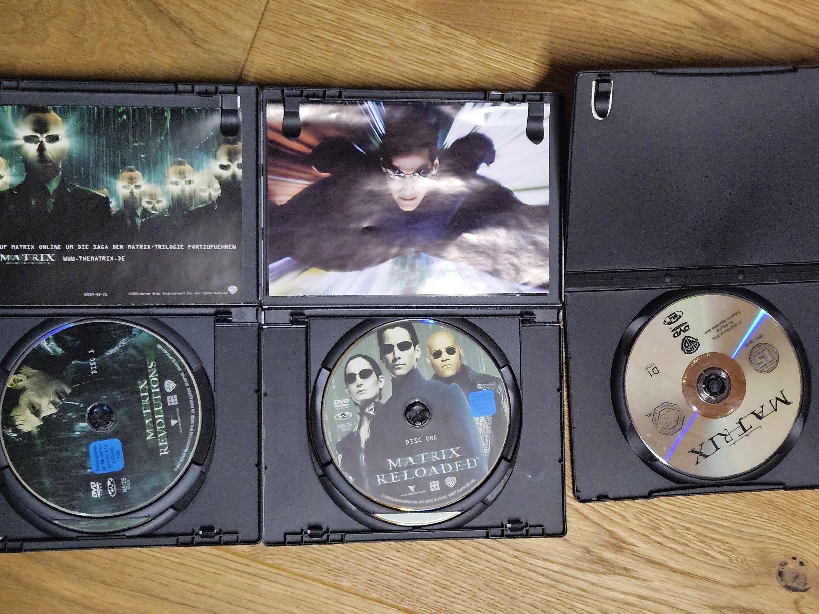 Alle DVDs: Matrix Triology 1-3 / DVD Bundle / Keanu Reeves – Gebraucht aus Oberdorf BL von BaldenEagle 1