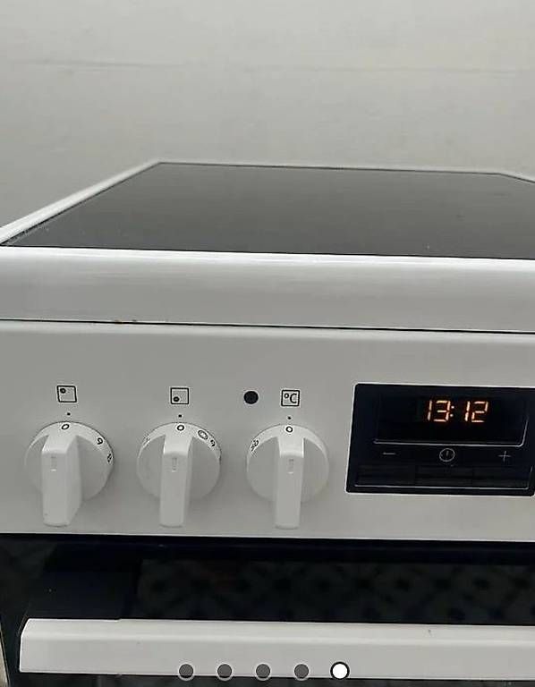 Herde: Cuisinière + Four intégré Electrolux – Gebraucht aus Les Cullayes von sch_h6rk 1