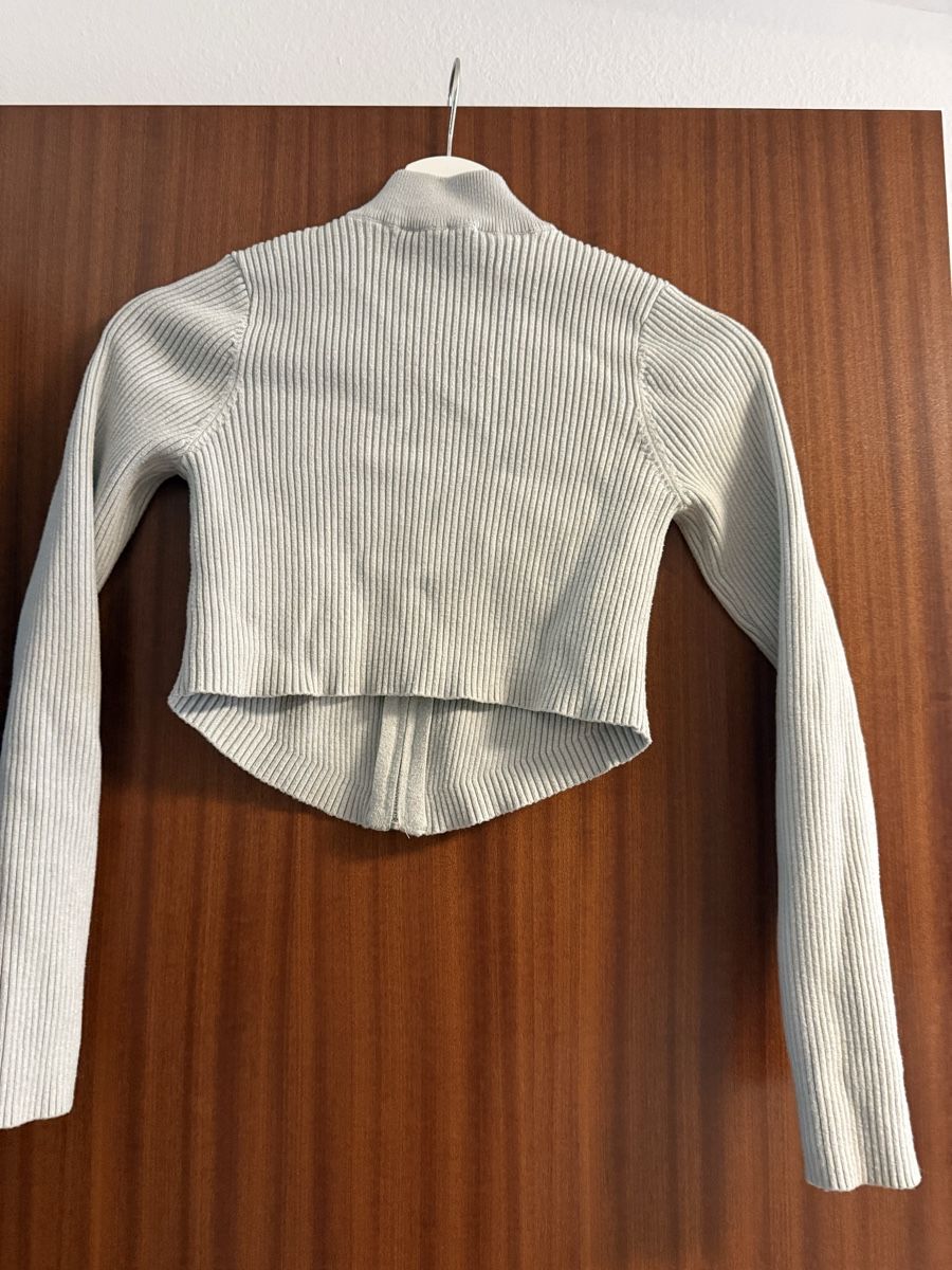 Bershka Lotti di vestiti: Kleider Paket Damen – Usato da Liestal venduto da pit_m6pq 4