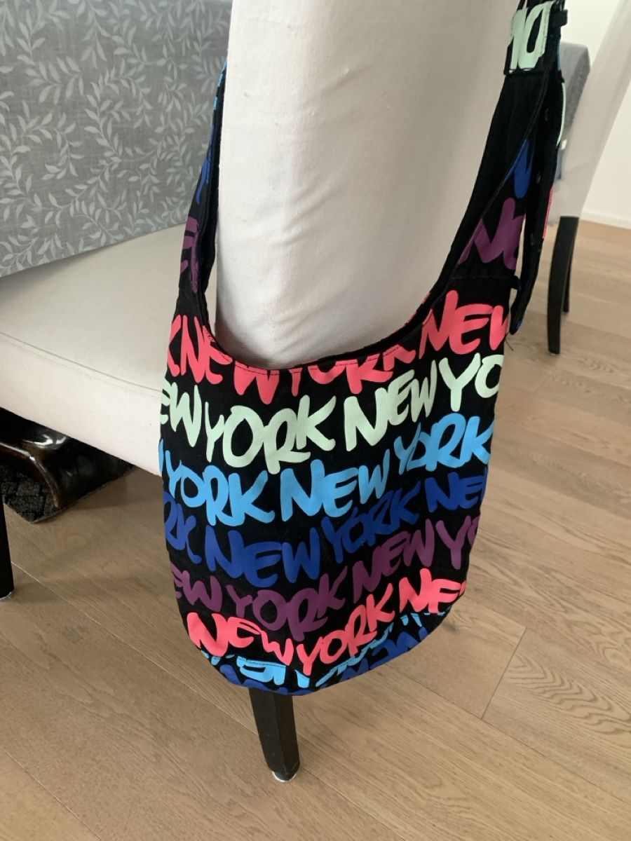 Borse da donna: Trendy "New York" print shoulder bag – Usato da Immensee venduto da Gitter 5