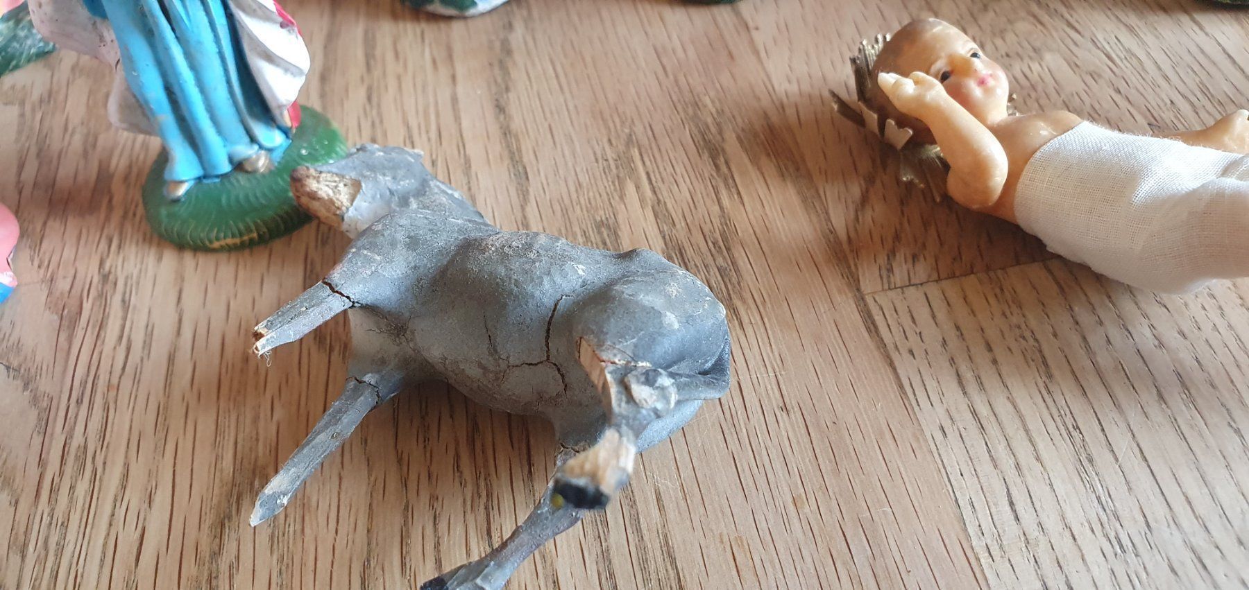 Statuette: Lot  Alte Krippenfiguren – Usato da Flawil venduto da Naphtali 3
