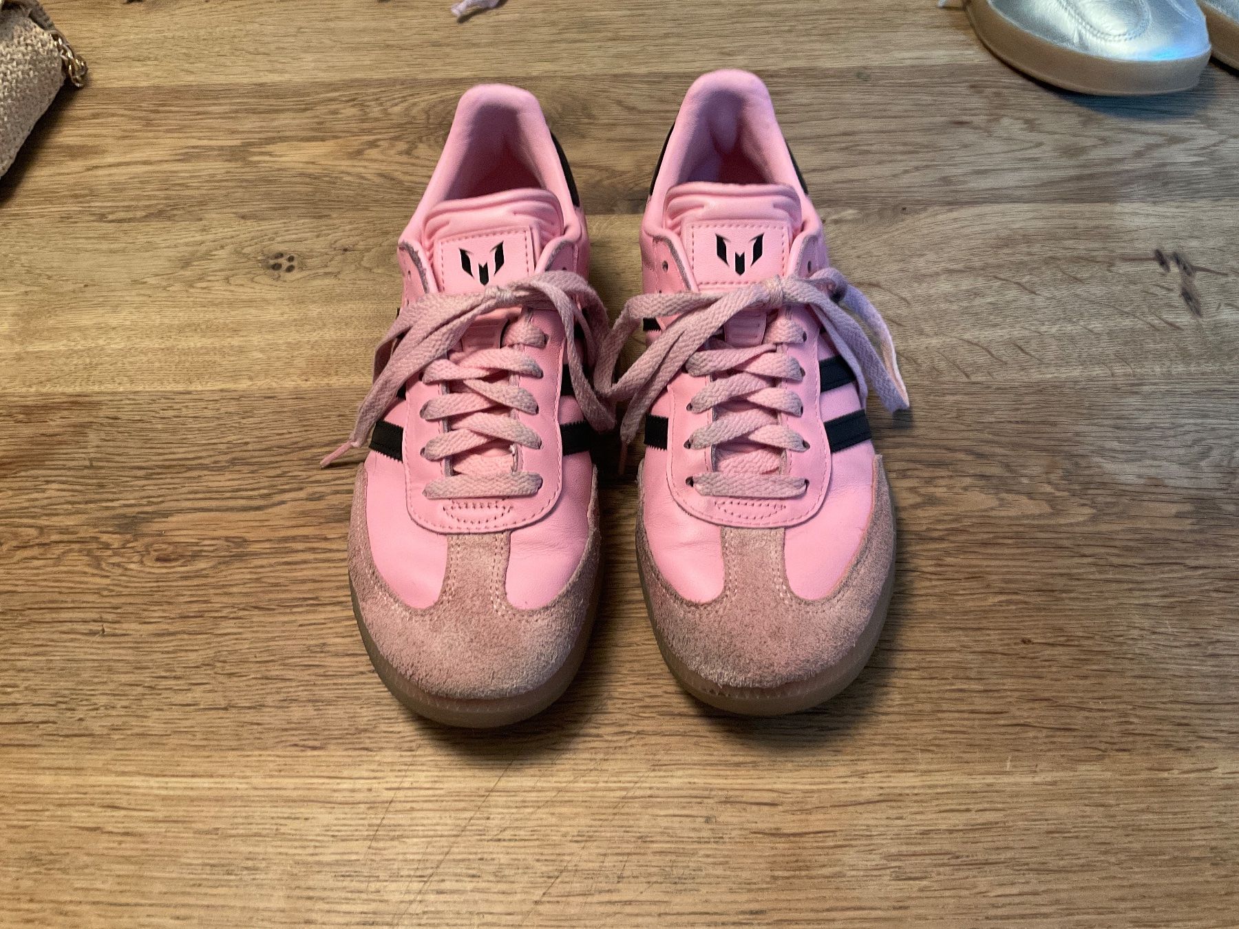 Adidas Damenschuhe: Adidas Samba Messi – Gebraucht aus Maur von sosteme