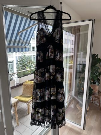 Anthropologie vintage floral and tiered lace dress