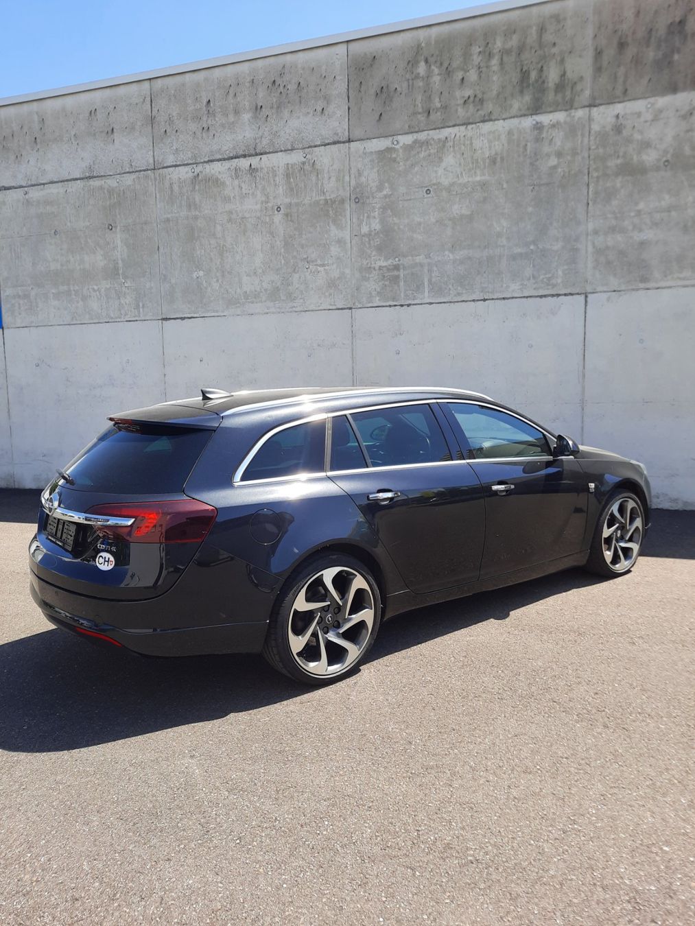 Opel Automobili: Opel Insignia Kombi 2.0 TDI – Usato da Ottikon b.Kemptth. venduto da Sharan6 2
