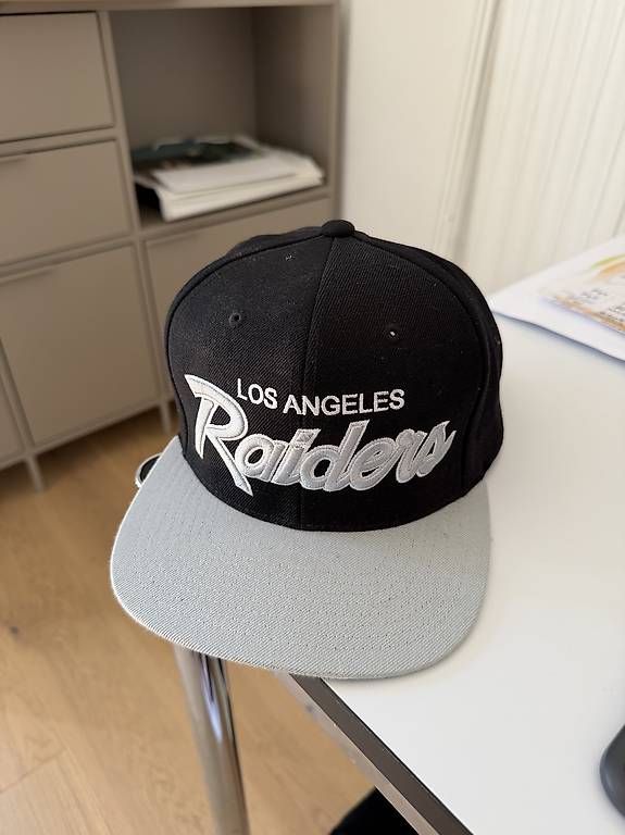 Copricapi, berretti & cappellini: LA Raiders Cap Mitchell & Ness – Nuovo e nell'imballaggio originale da Bern venduto da gregnenn