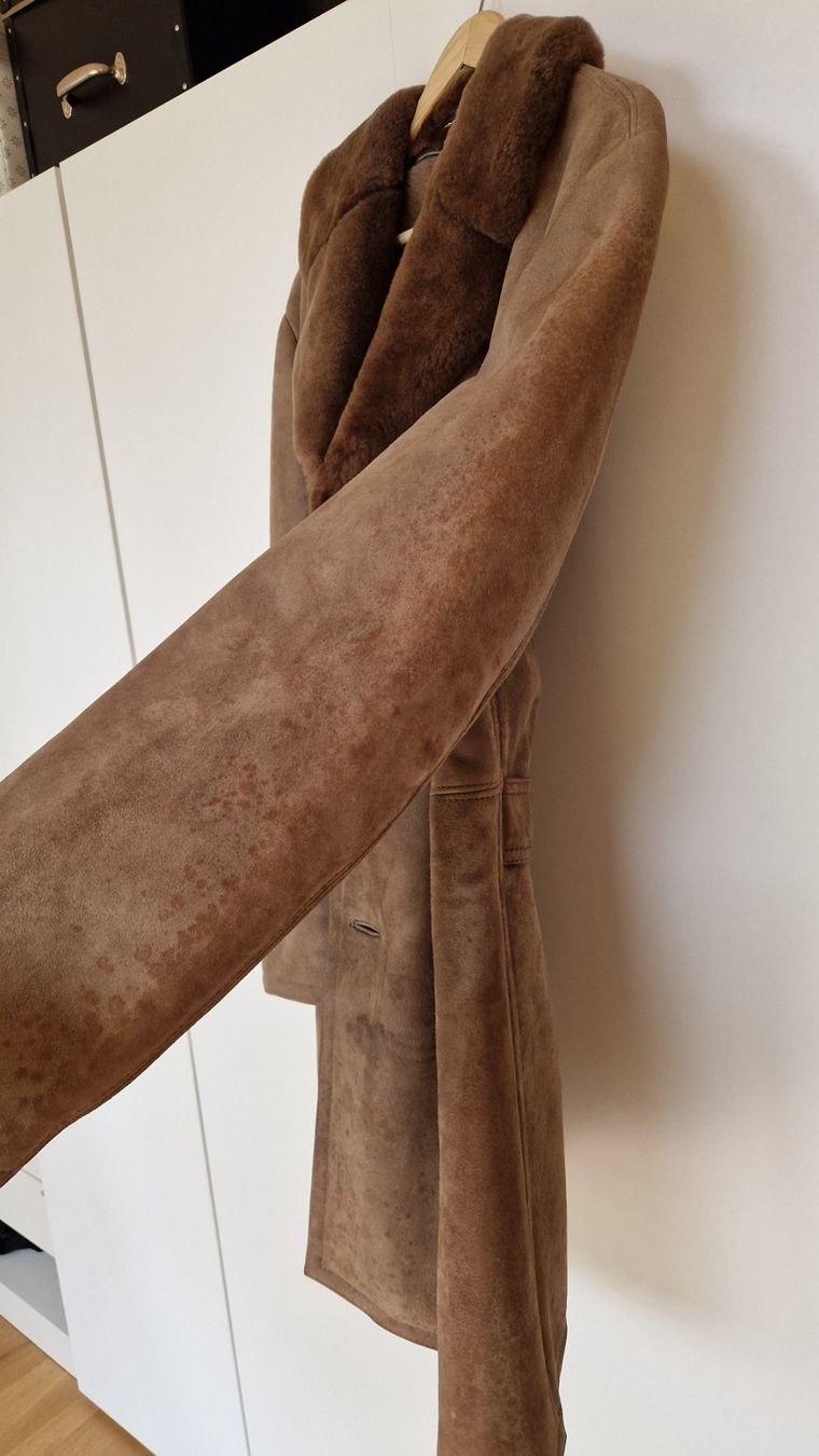 Cappotti: Unisex Wildledermantel mit Lammfell-Innenfutter – Usato da Horgen venduto da madlaina12 6