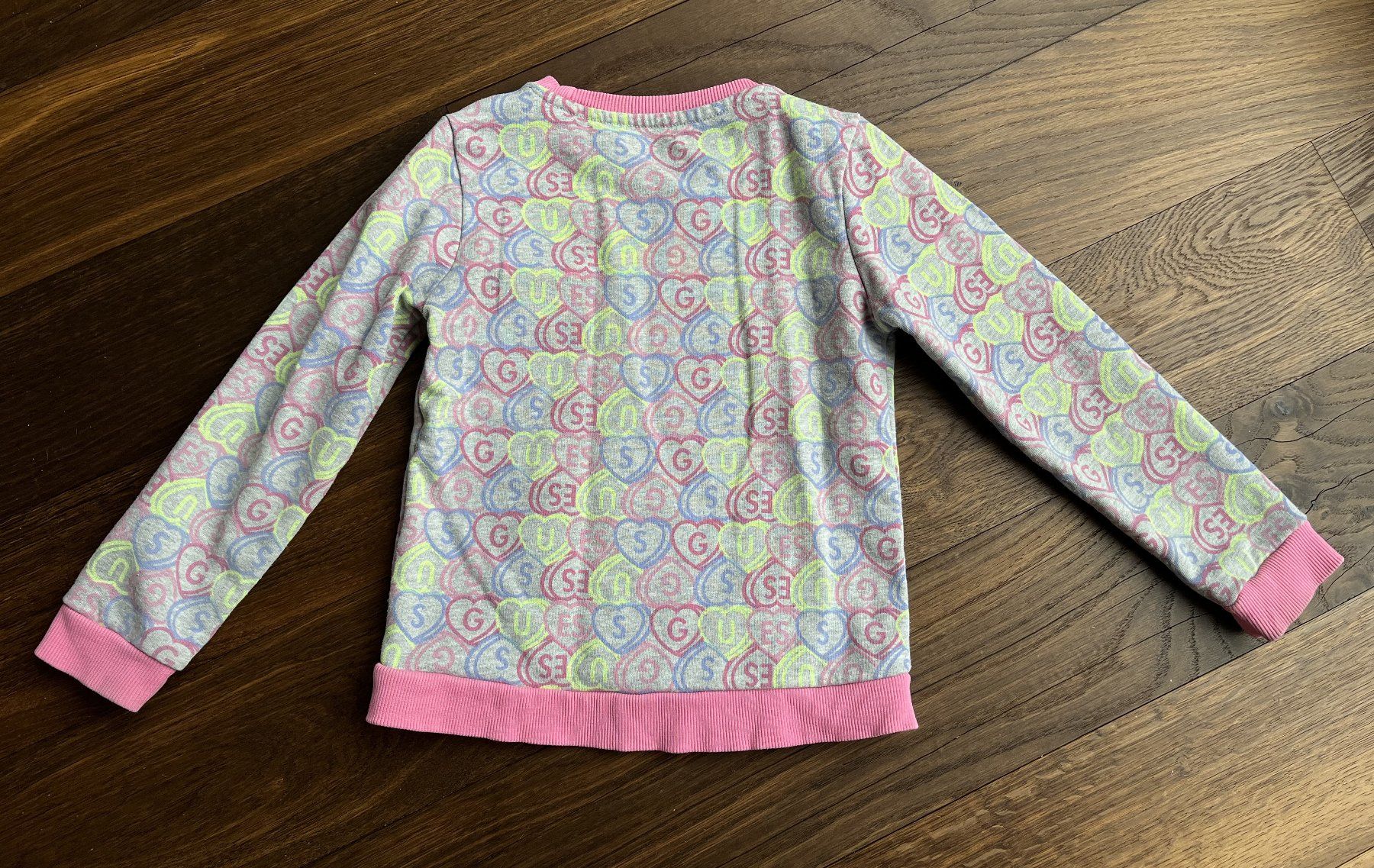 Guess Maglioni & Felpe: Guess Sweatshirt Pullover Mädchen Gr. 104 / 4 Jahre – Usato da Affoltern am Albis venduto da Blackrhythm 2