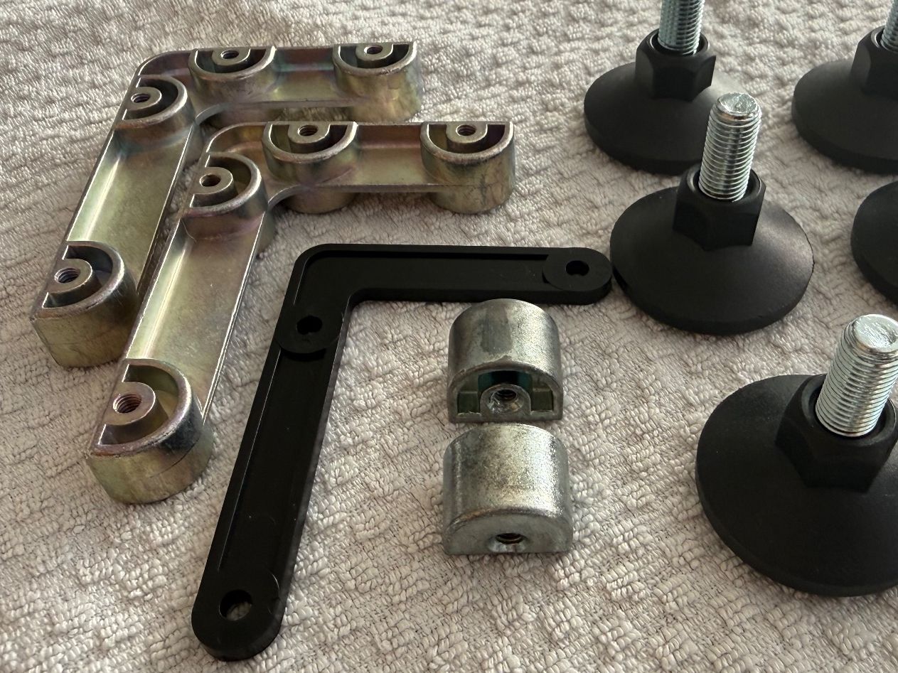 USM Armoires: Diverses USM Kleinmaterial – D'occasion à Brütten par Hst1 6