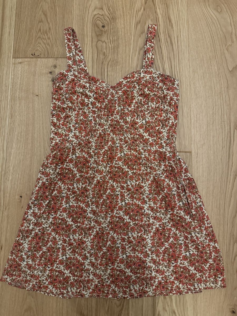 Lotti di vestiti: Mini summer dress – Usato da Neuchatel venduto da Mia_G 1