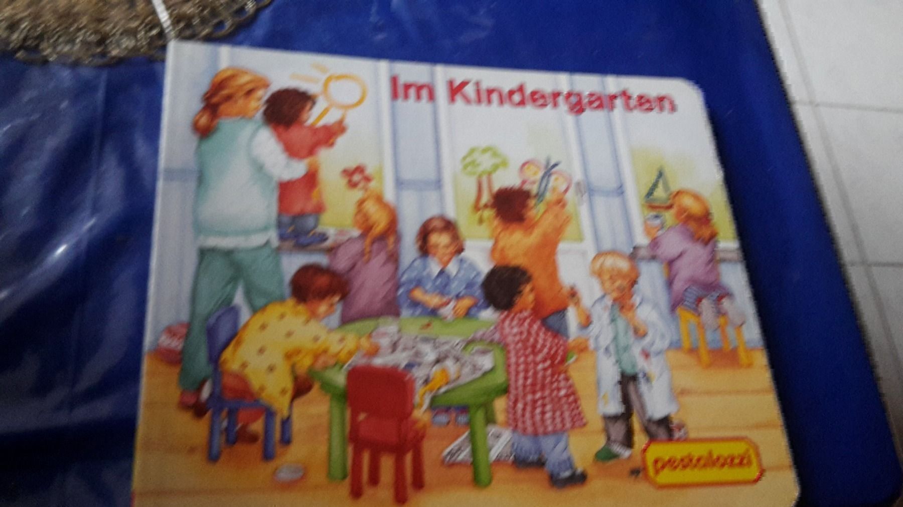Libri: Buch im Kindergarten – Nuovo (secondo la descrizione) da Schwarzenburg venduto da Flamingo07