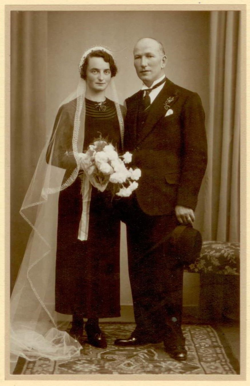 Foto & Immagini: Foto: Hochzeitspaar 1937 – Usato da Oberriet SG venduto da Manick 1