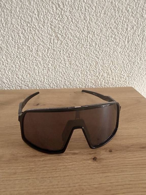 Occhiali & Lenti: Oakley Sutro S – Usato da Immensee venduto da nwi_2tfk 3