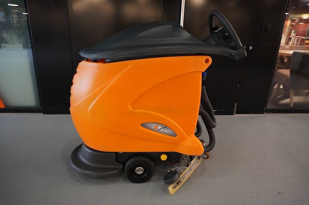 Tutte le macchine: Putzmaschine Taski Swingo 755B – Usato da Baden venduto da fitnesscenterbaden