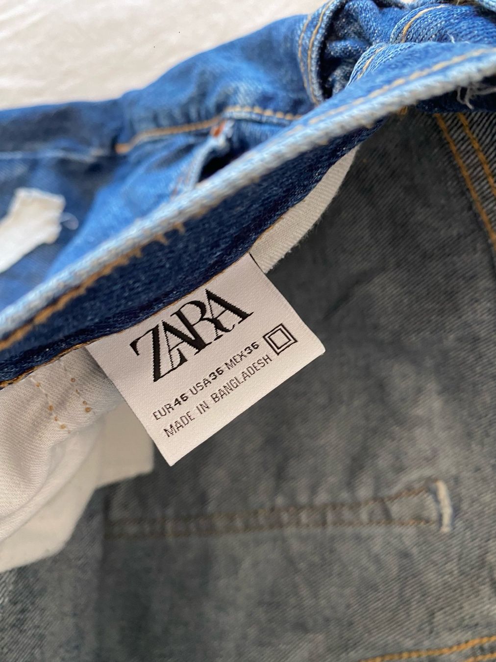 Zara Jeans: Jeans bleu zara modifé y2k – Usato da St-Blaise venduto da Windy2 3