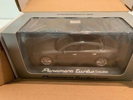 Porsche Panamera Turbo Executive dunkelgrau 1:43 herpa 87