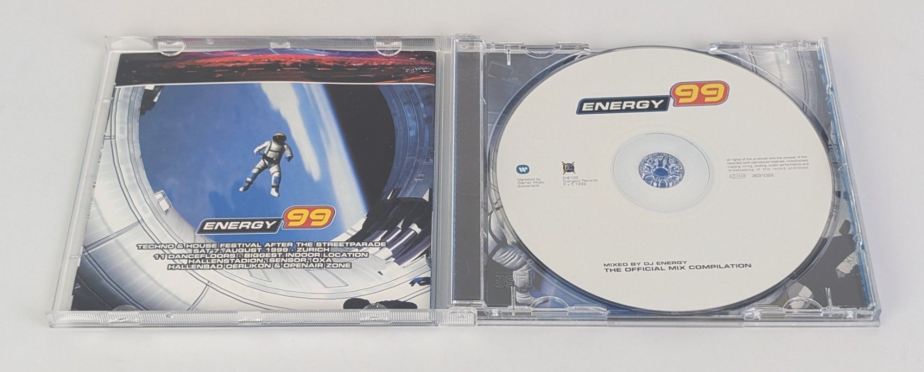 CD: Energy 99 - The Official Mix Compilation CD – Usato da Zürich venduto da 1.Simon 2