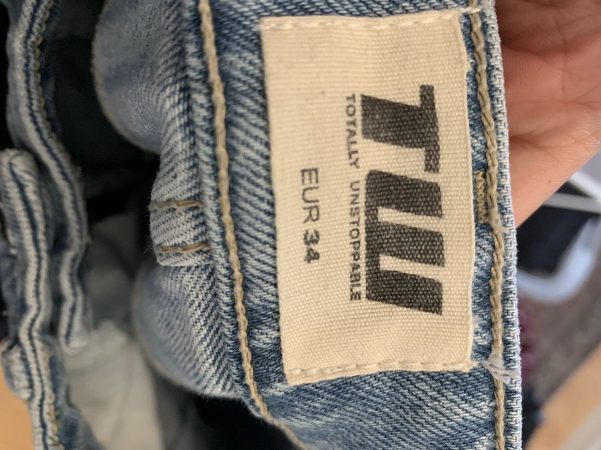 Tally Weijl Jeans: Jeans Tally Weijl rayé – Usato da Prangins venduto da val_2c72 2